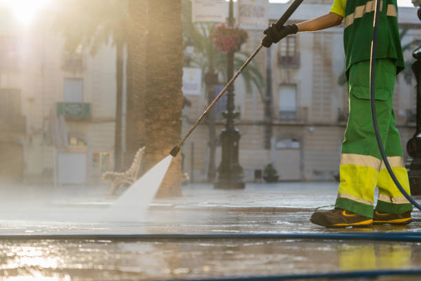 Best Building Exterior Pressure Washing in Dilley, TX